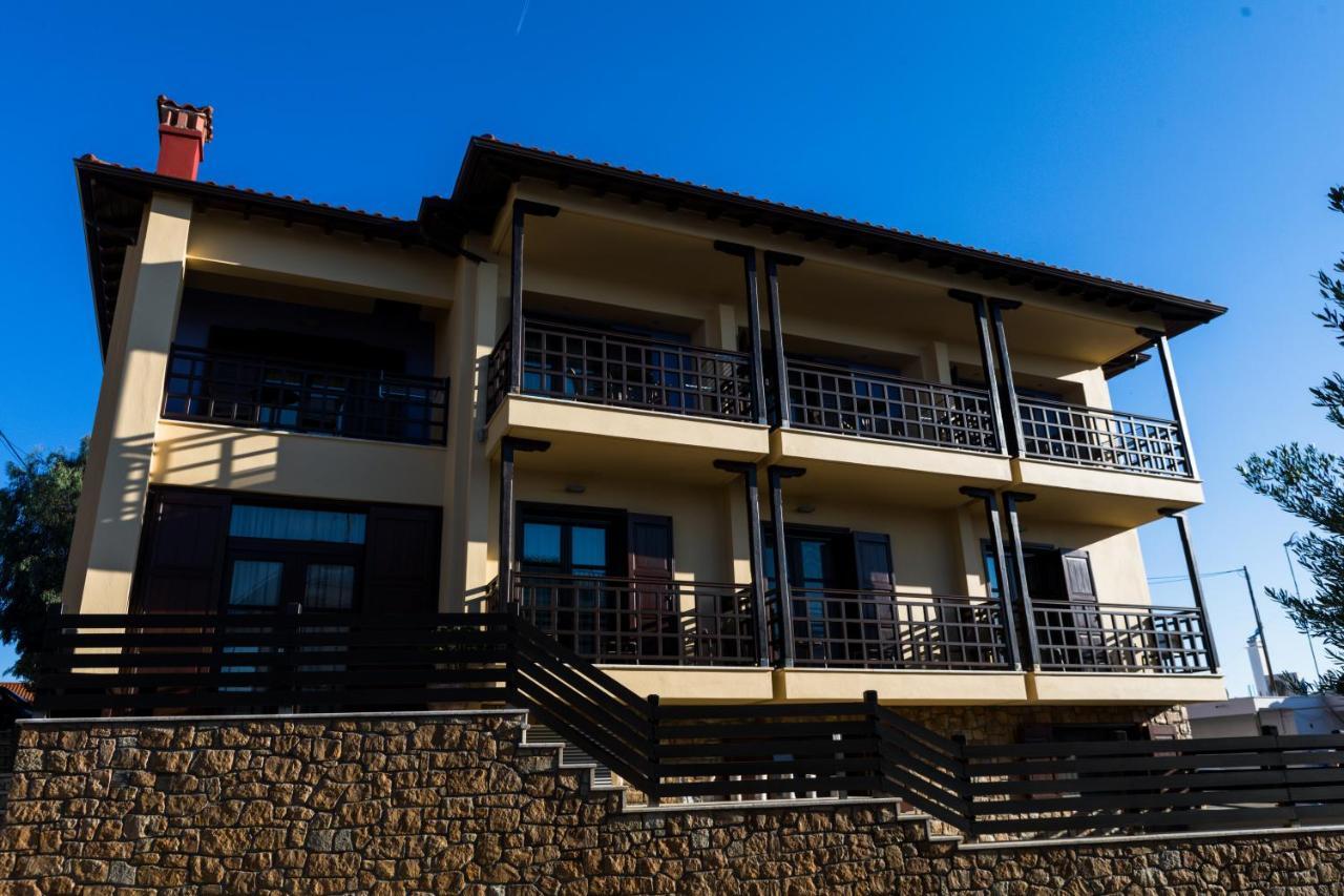 Helianthus Guesthouse Đảo Amolianí Ngoại thất bức ảnh