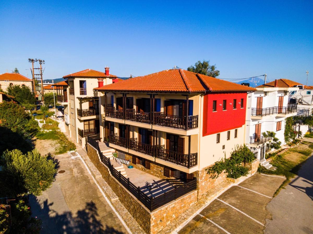 Helianthus Guesthouse Đảo Amolianí Ngoại thất bức ảnh
