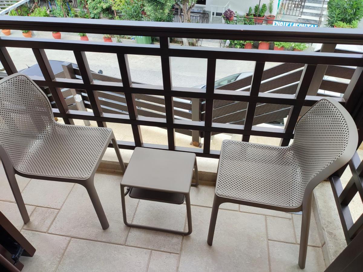 Helianthus Guesthouse Đảo Amolianí Ngoại thất bức ảnh