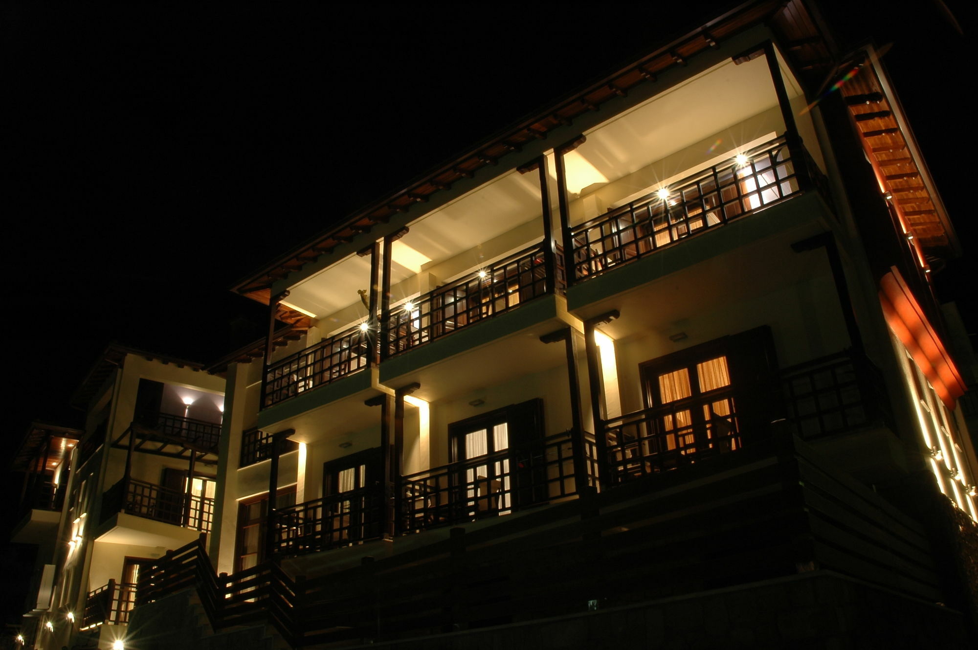 Helianthus Guesthouse Đảo Amolianí Ngoại thất bức ảnh
